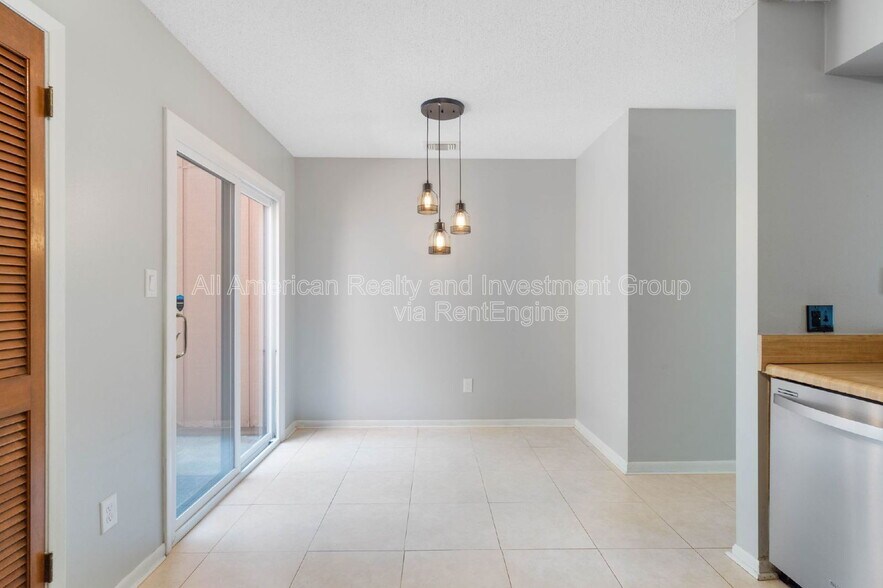 Building Photo - 696 Tyner St