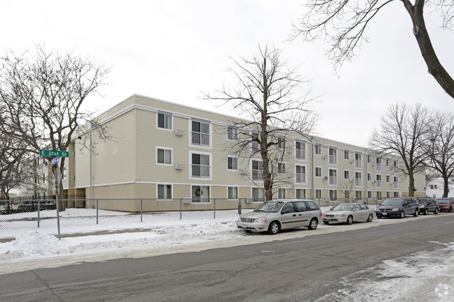 Building Photo - Village at Franklin Station