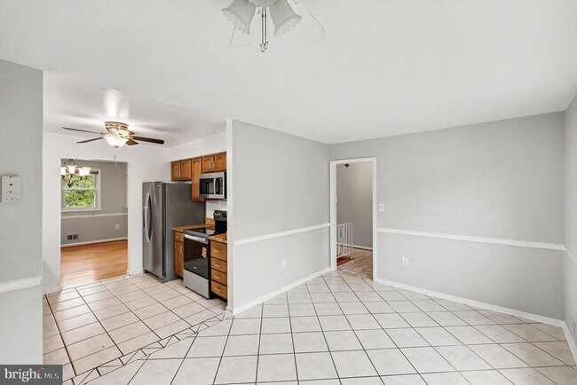 Building Photo - 7014 Dower House Rd