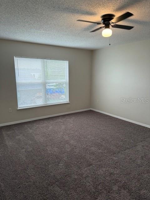 Building Photo - 744 Paris Dr