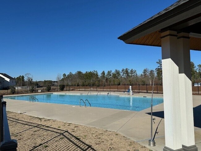 Building Photo - TOWNHOMES ACROSS FROM LAKE CAROLINA