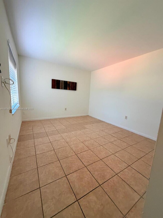 Building Photo - 9350 W Flagler St