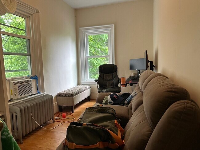 Building Photo - 263 Auburndale Ave