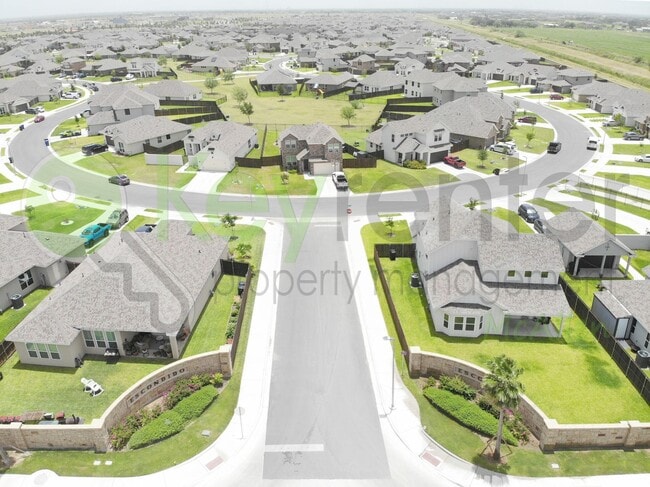 Building Photo - 5716 River Rd