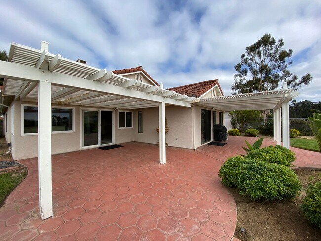 Building Photo - Cardiff Home in Desirable Sandy Point!
