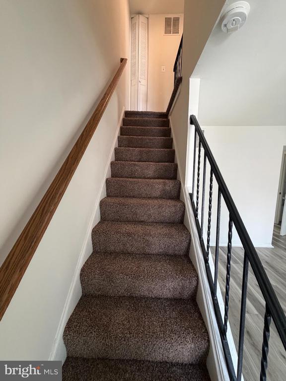Building Photo - 9259 Byrd Dr