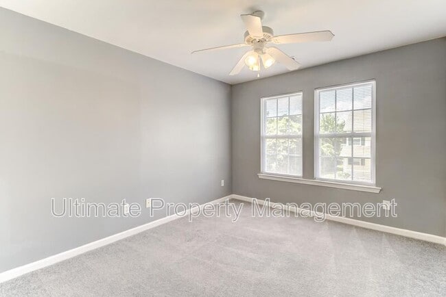 Building Photo - 502 Shortfin Dr