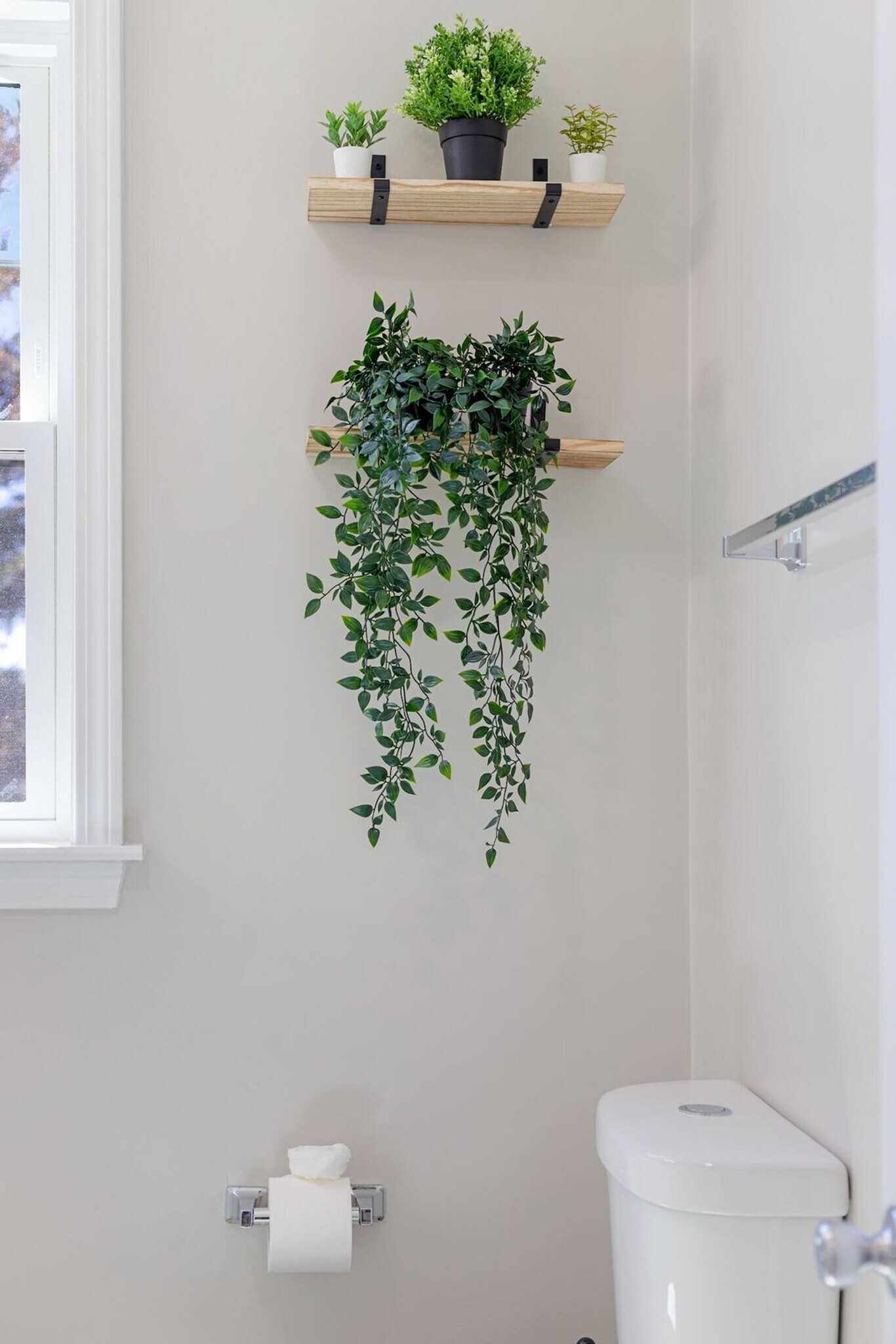 Building Photo - 12 Hubbardston Rd