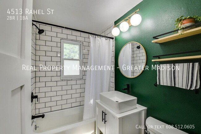 Building Photo - Beautiful fully remodeled House on Madison...