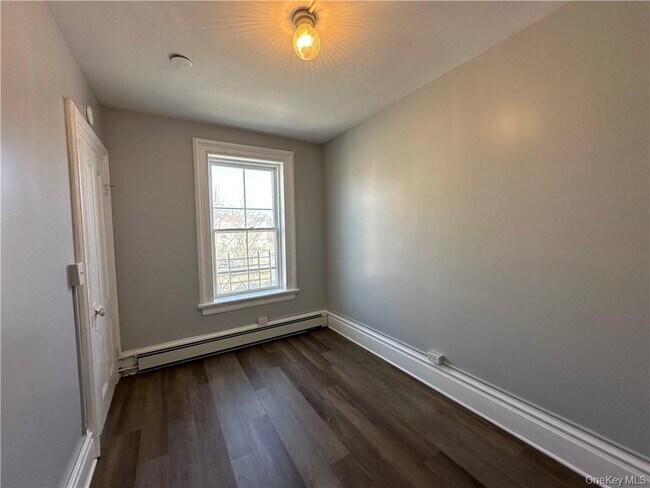 Building Photo - 89 Broadway