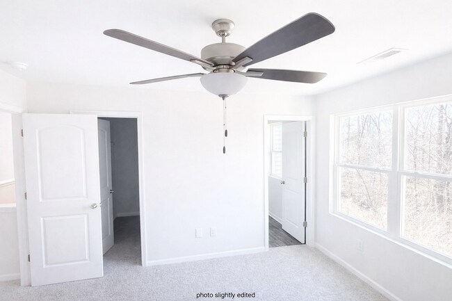 Building Photo - Two bedroom, 2.5 bath townhome in Ridge Creek, Whitsett