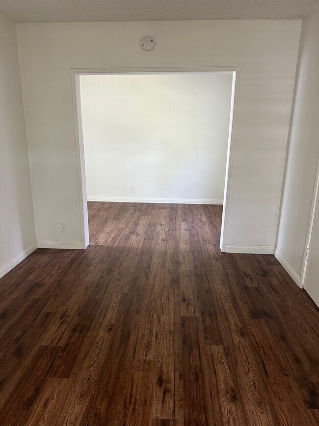 Building Photo - 9038 Carson St