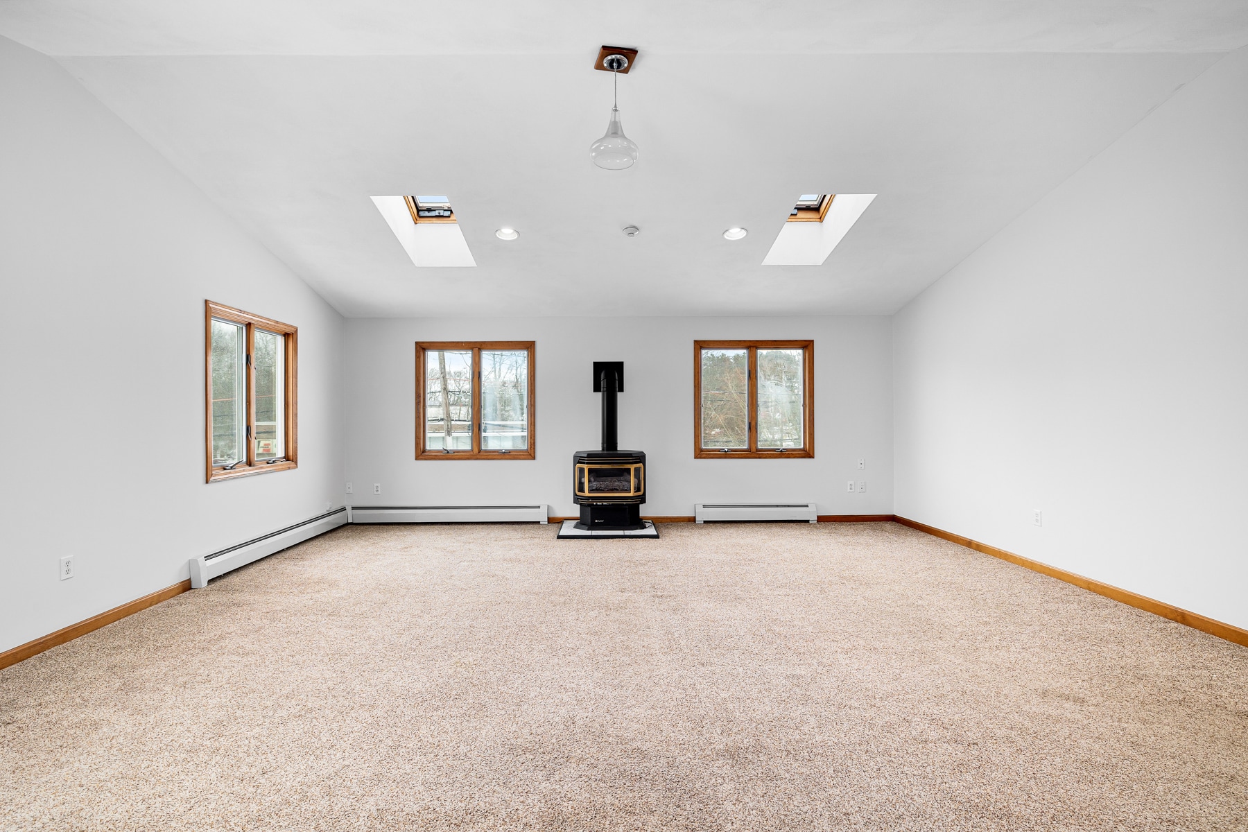 Building Photo - 122 Wood St