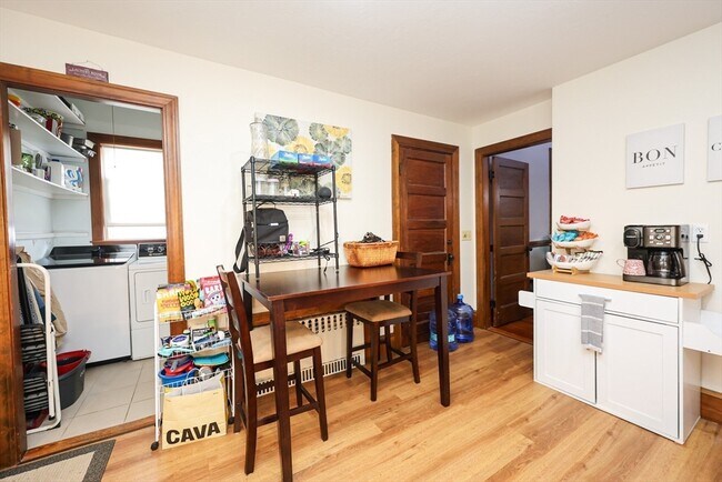 Building Photo - 19 Burton Terrace