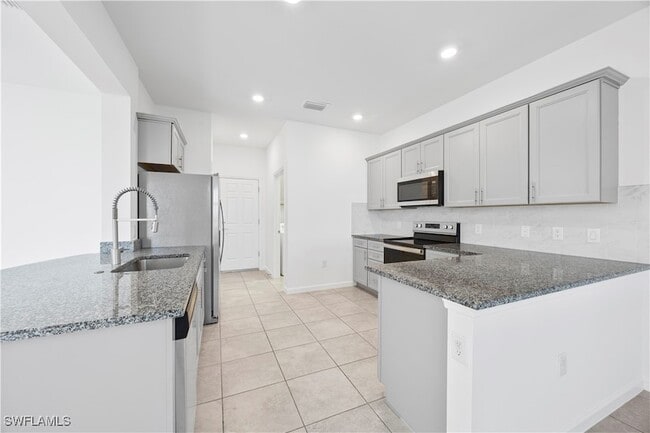 Building Photo - 4583 Lamaida Ln