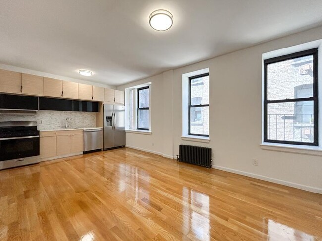 Primary Photo - 2 bedroom in NEW YORK NY 10031