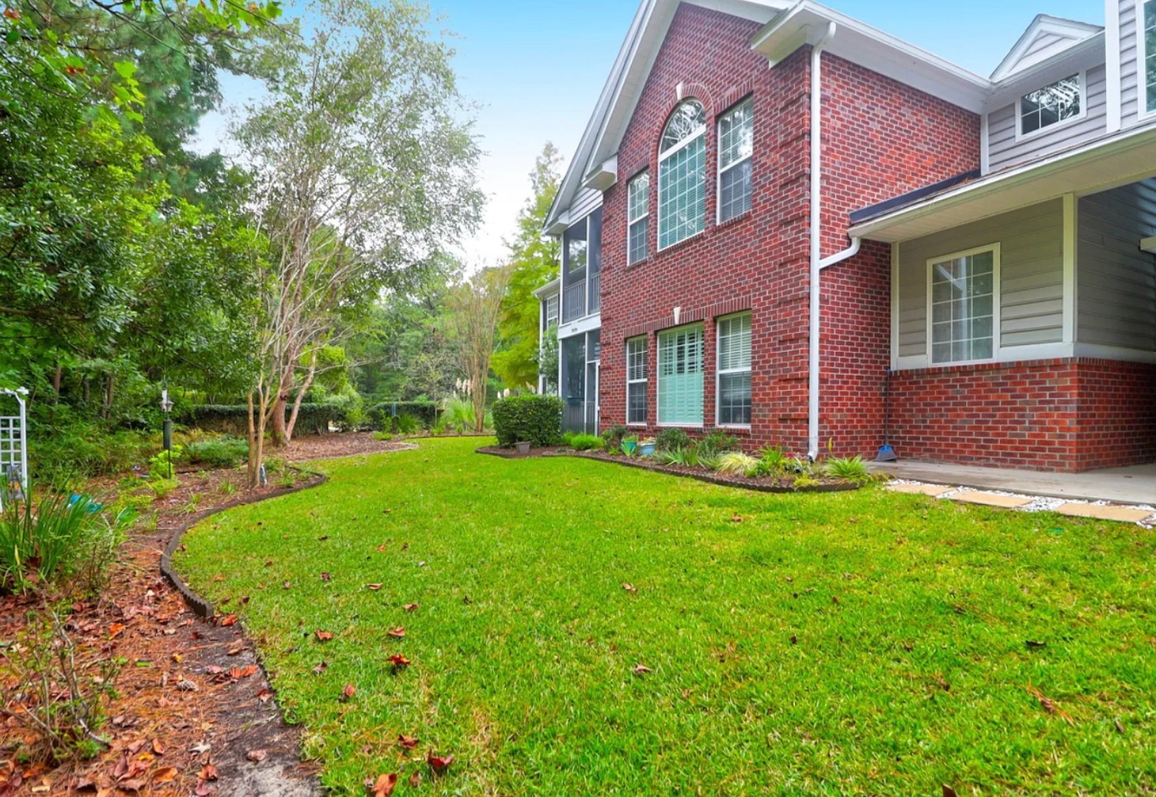 Building Photo - 1328 Kingsford Ln