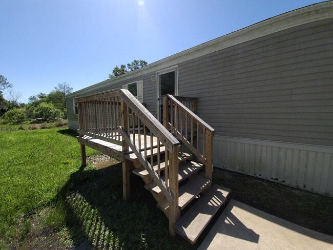 Building Photo - 3379 LA-3059