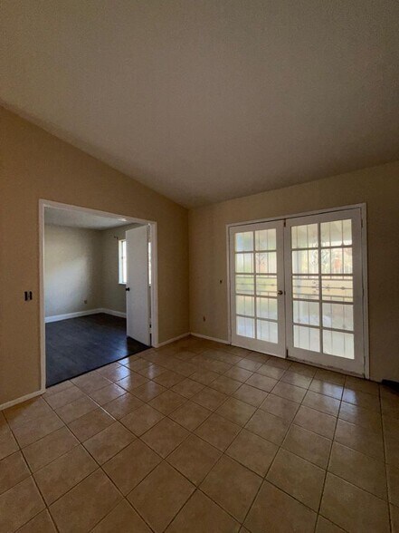 Building Photo - 14884 Rockridge Ln