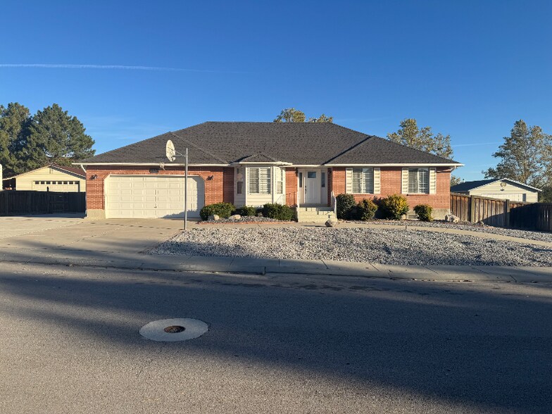 Primary Photo - 2532 Cherry Grove Way