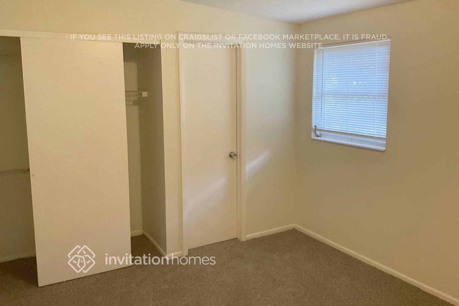 Building Photo - 1110 E Camellia Dr