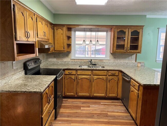 Building Photo - 3633 Loganville Hwy SW