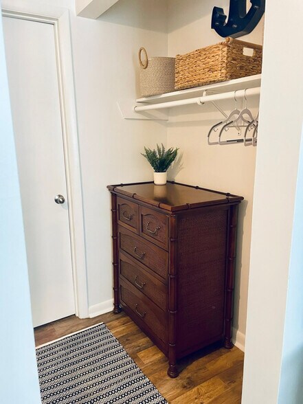 Building Photo - 6840 Blue Heron Blvd