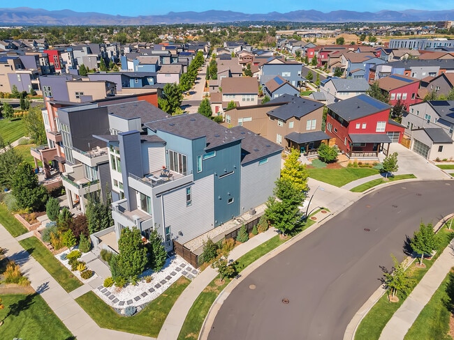 Building Photo - 1962 W 67th Plz