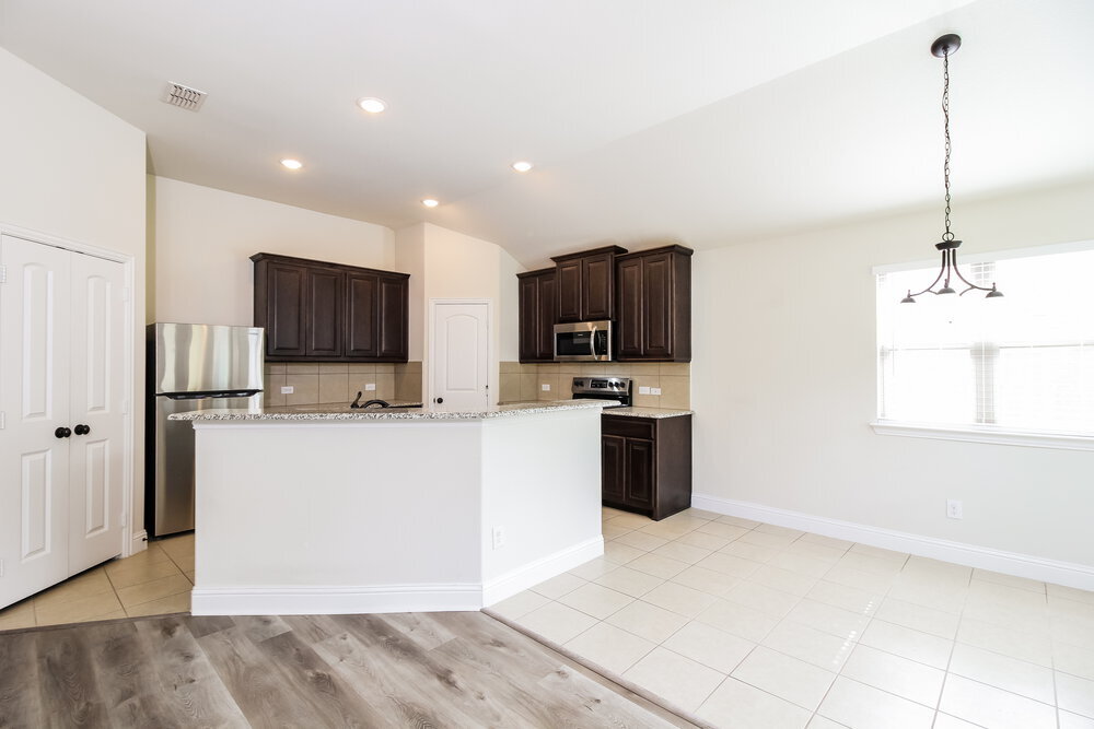 Building Photo - 334 Highmeadow Dr