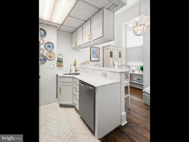 Building Photo - 2122 Spruce St