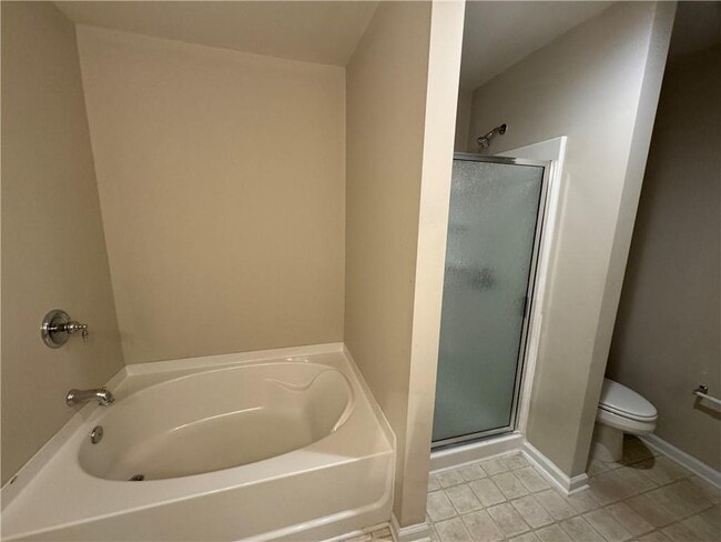 Building Photo - 5571 Lindeman Ln