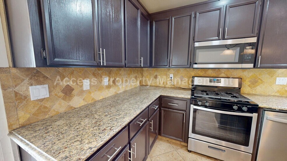 Building Photo - 2141 Norik Dr