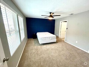 Building Photo - Furnished Private Bedroom