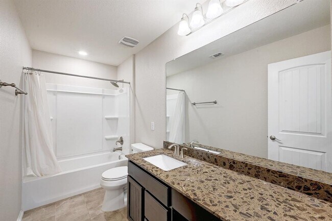 Building Photo - 7904 Gato Ln