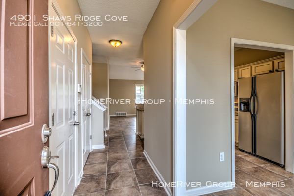 Building Photo - 4901 Shaws Ridge Cove