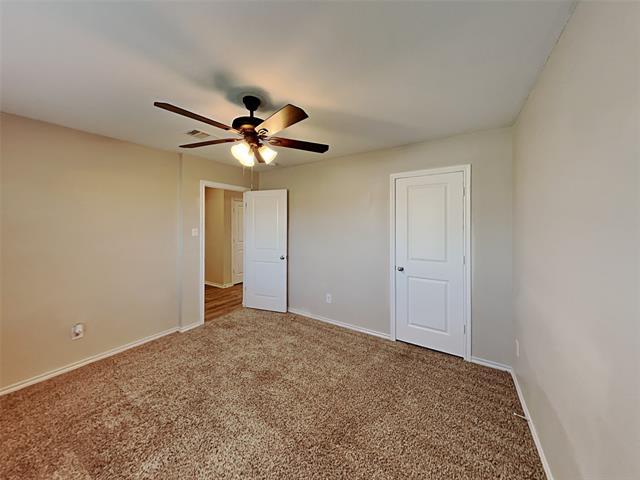 Building Photo - 2603 Hutchins Dr