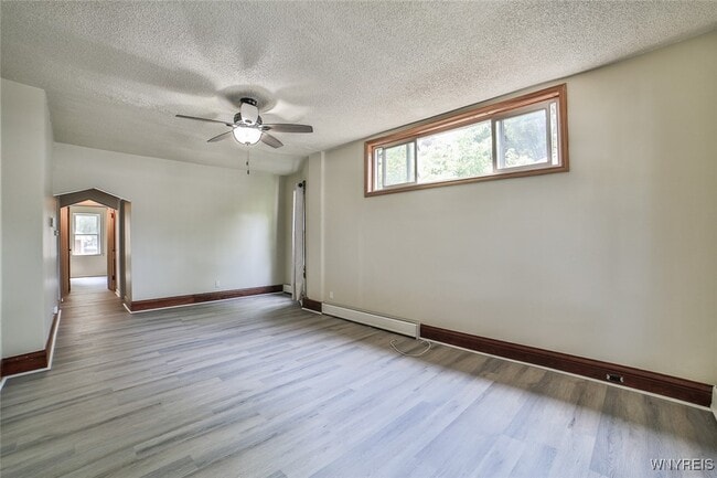 Building Photo - 1811 Weston Ave