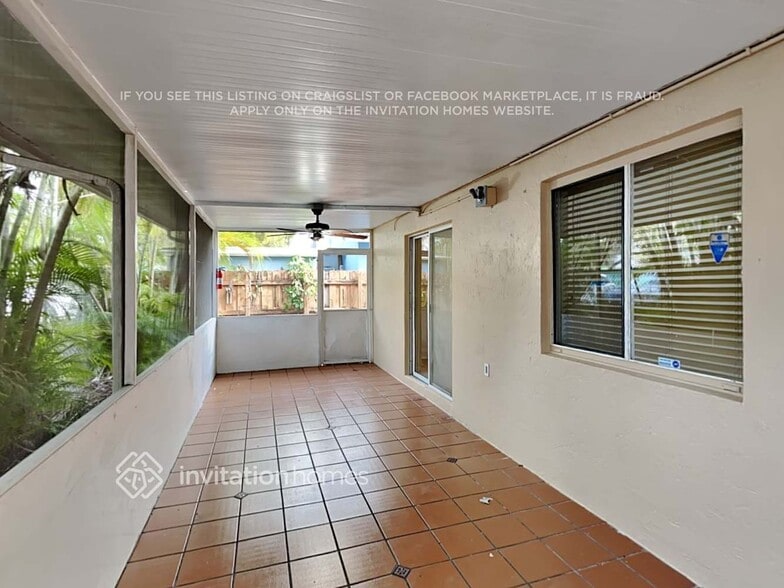 Building Photo - 3261 W 70th Terrace