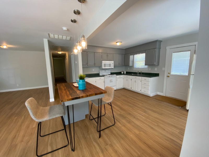 Building Photo - 220 Archdale Dr