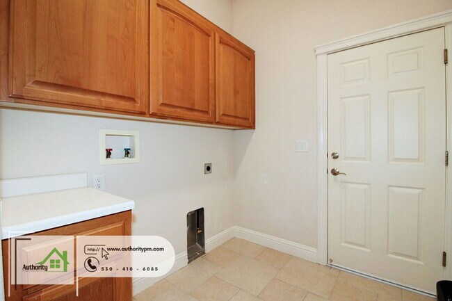 Building Photo - 1447 Jen Way