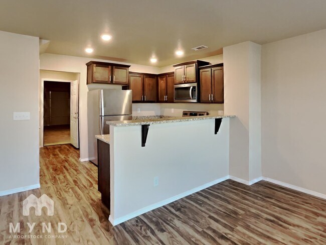 Building Photo - 1001 Clearspring Ct