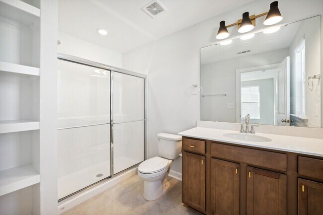 Building Photo - 268 Pansy Pk