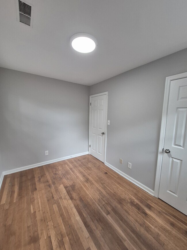 Building Photo - 97 Waterview Dr