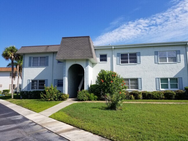 Building Photo - 389 S McMullen Booth Rd