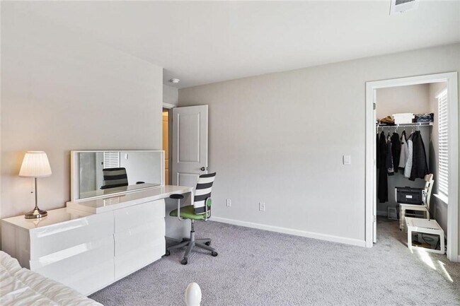Building Photo - 301 Merganser Dr