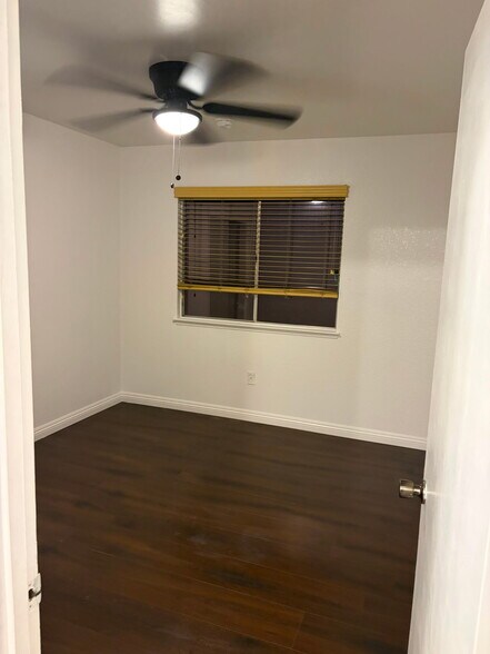 Building Photo - 6105 Ambergrove St
