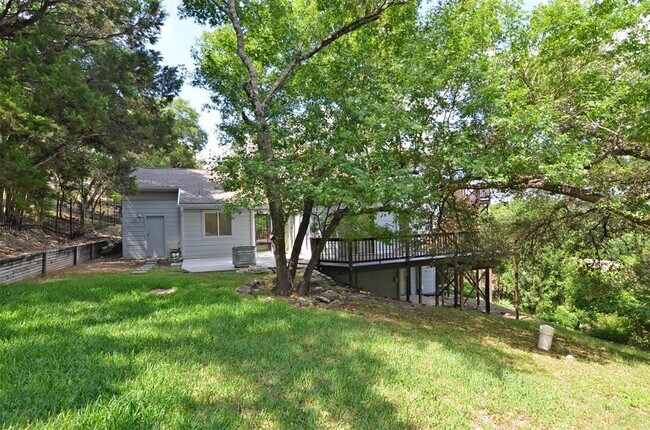 Building Photo - 4714 David Thomas Rd