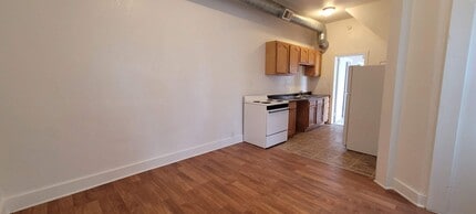 Building Photo - 217 N Washington St