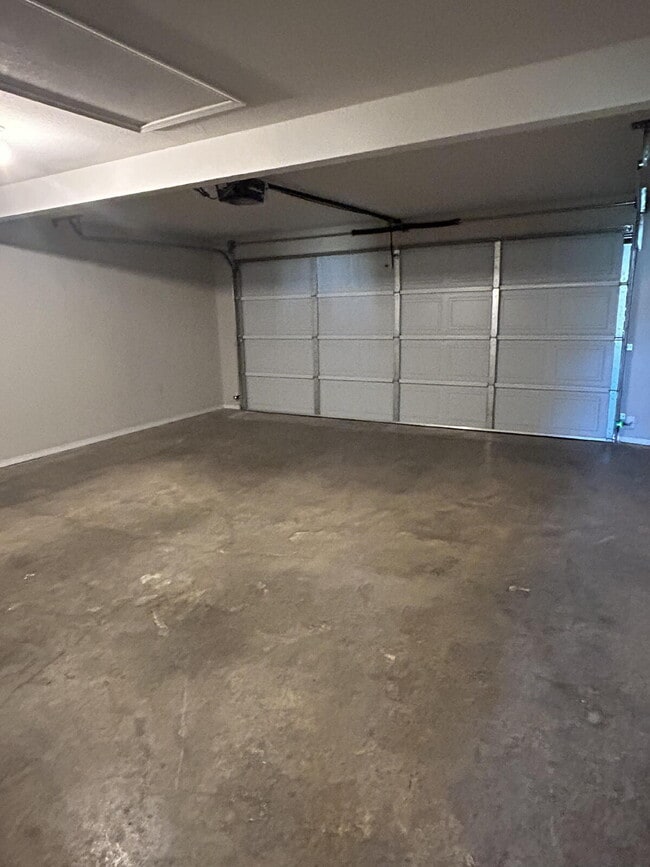 Building Photo - "Charming 3-Bed, 2-Bath Brookland Home wit...