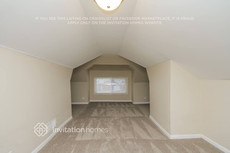 Building Photo - 2723 N 77th Ave